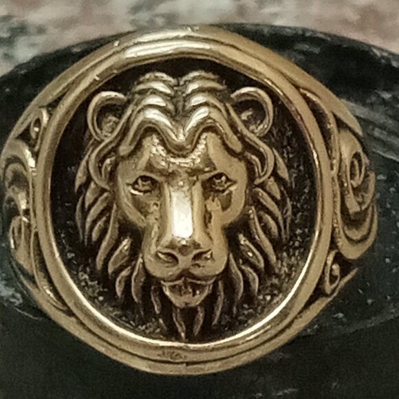 18k men's lion head ring heavy